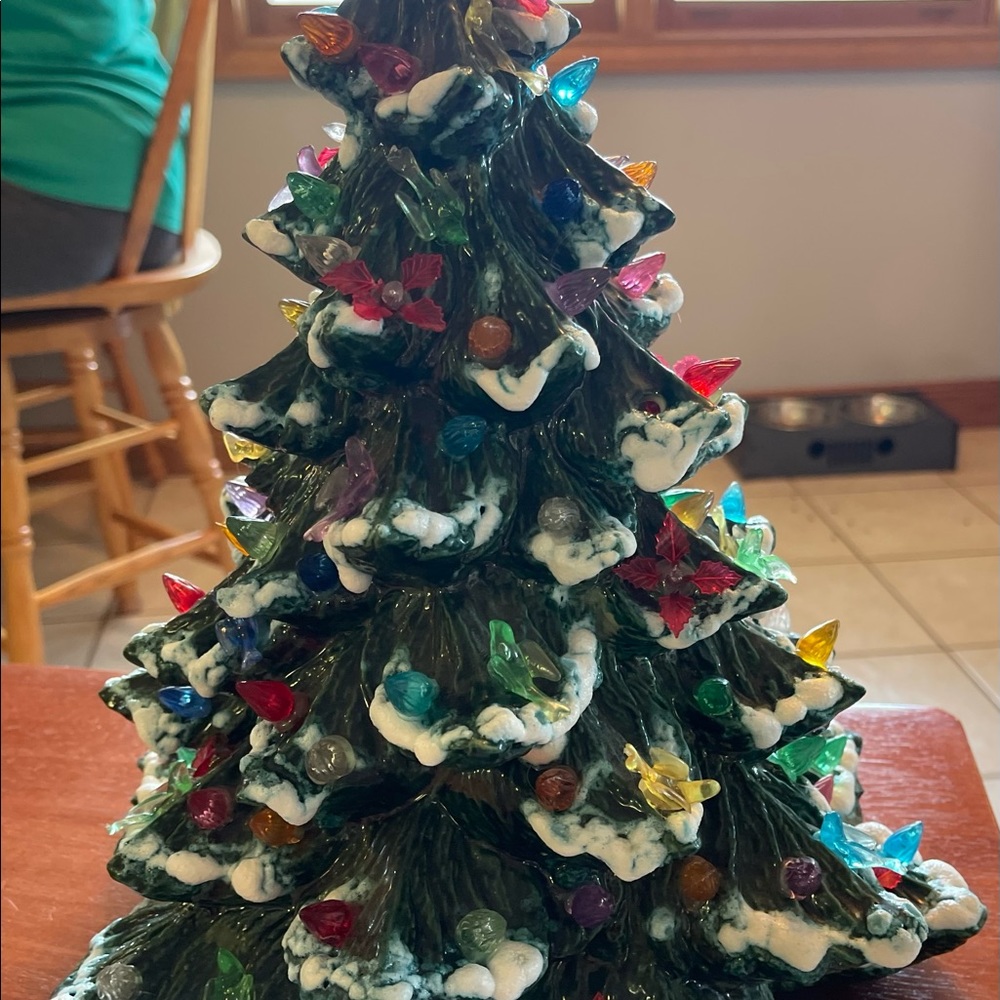 Vintage Ceramic Green Tree